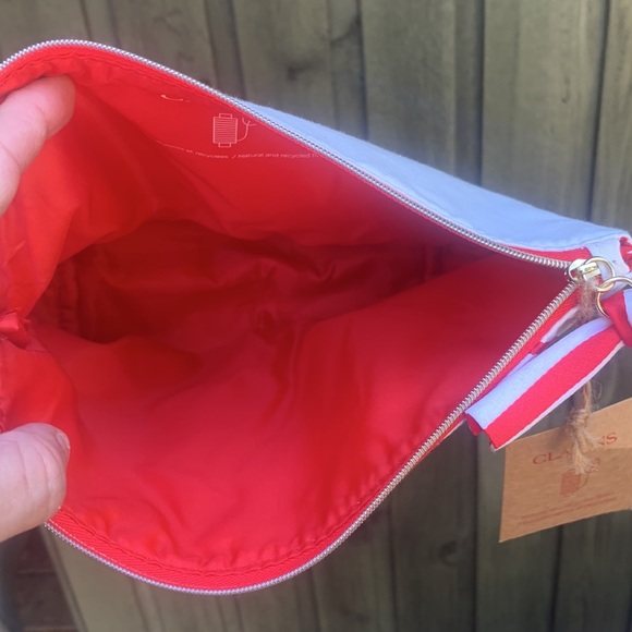 Clarins hundred percent recycled bag cloth material NWT - Picture 4 of 5